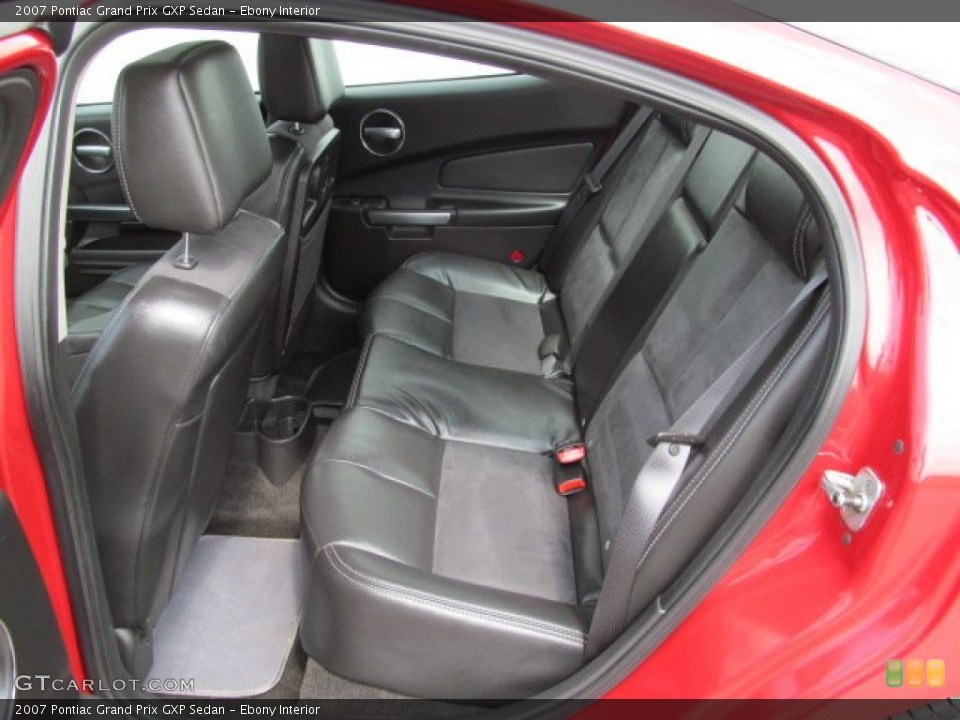 Ebony Interior Photo for the 2007 Pontiac Grand Prix GXP Sedan #64516293