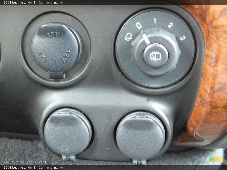 Cashmere Interior Controls for the 2004 Isuzu Ascender S #64559189
