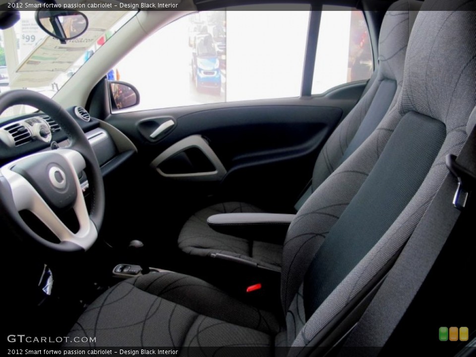 Design Black Interior Photo for the 2012 Smart fortwo passion cabriolet #64566824
