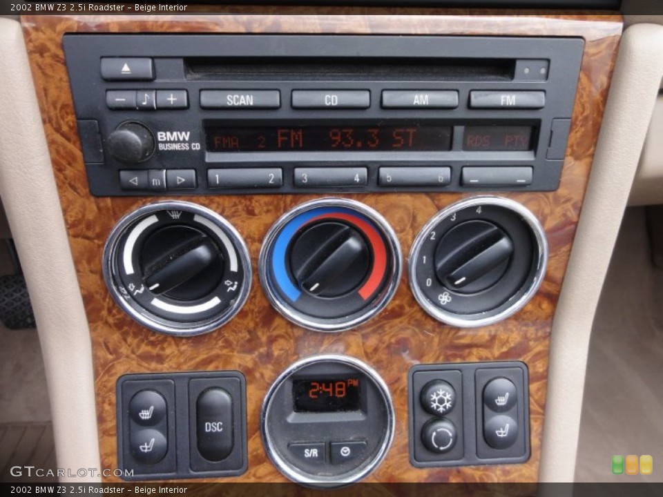 Beige Interior Controls for the 2002 BMW Z3 2.5i Roadster #64578868