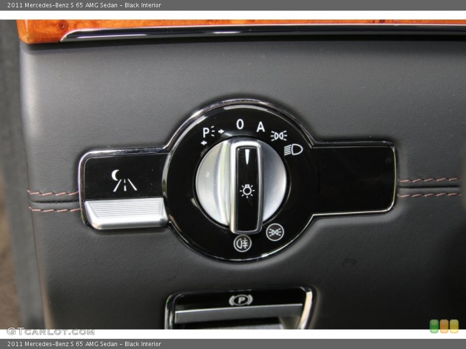 Black Interior Controls for the 2011 Mercedes-Benz S 65 AMG Sedan #64597860