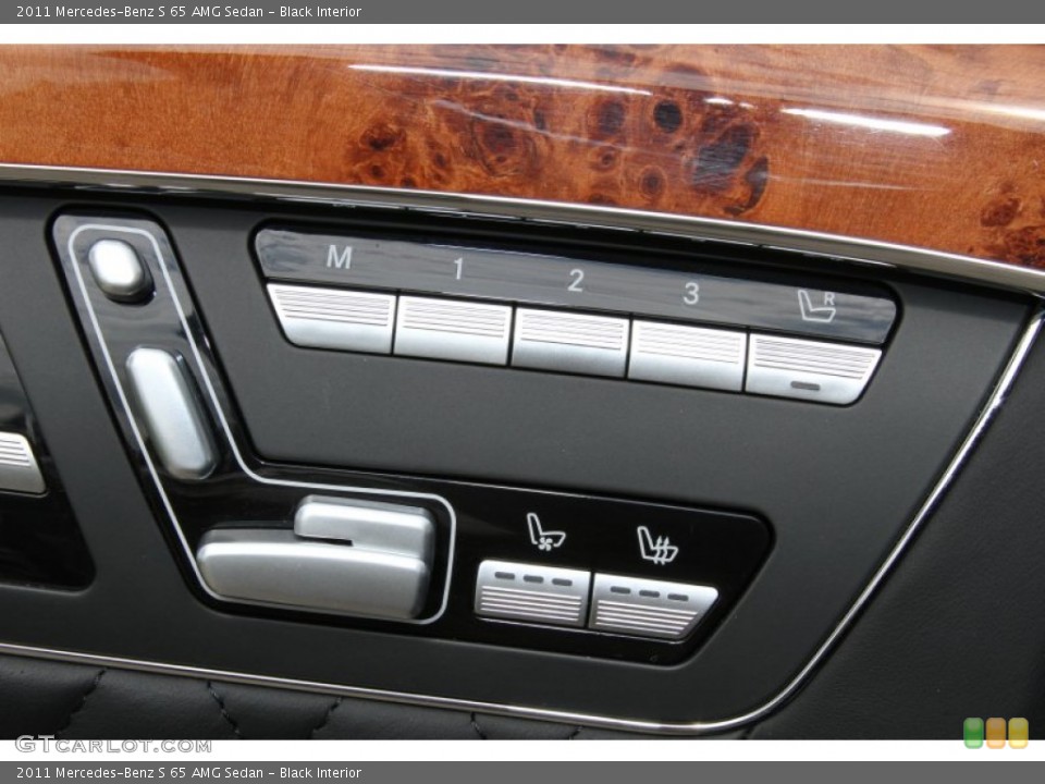 Black Interior Controls for the 2011 Mercedes-Benz S 65 AMG Sedan #64597872