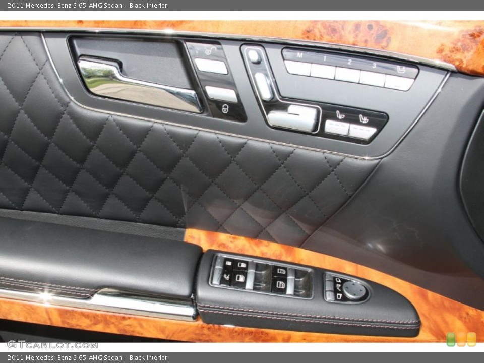 Black Interior Controls for the 2011 Mercedes-Benz S 65 AMG Sedan #64597878