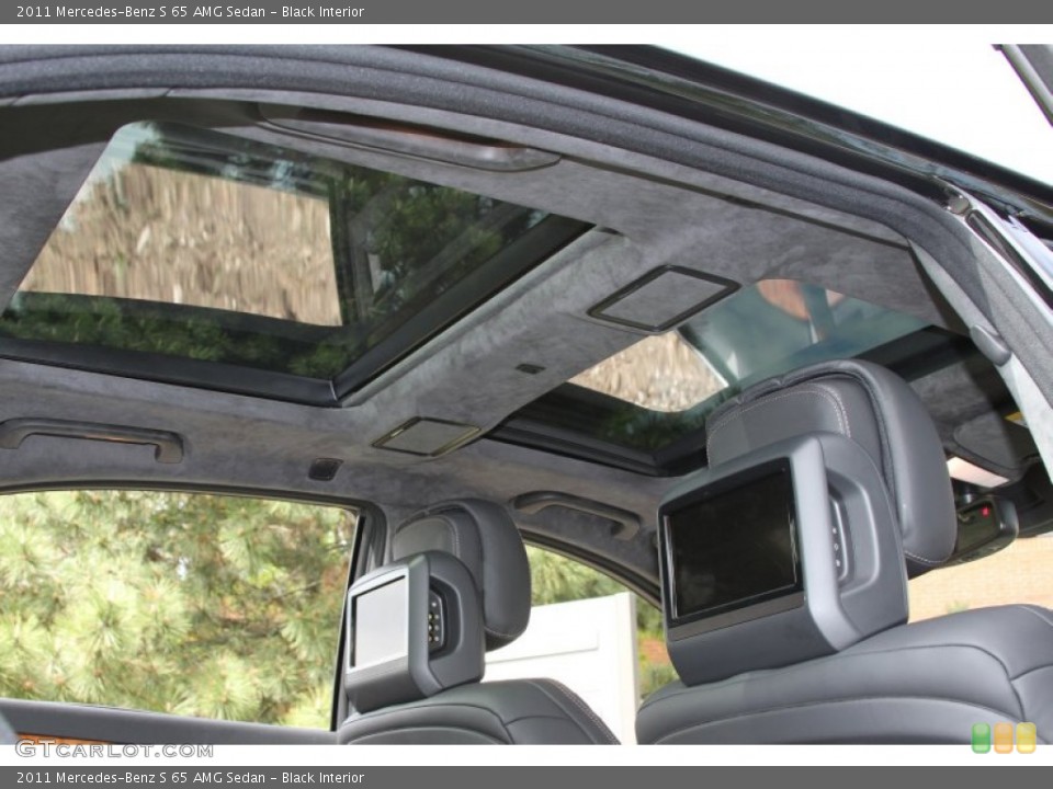 Black Interior Sunroof for the 2011 Mercedes-Benz S 65 AMG Sedan #64598016