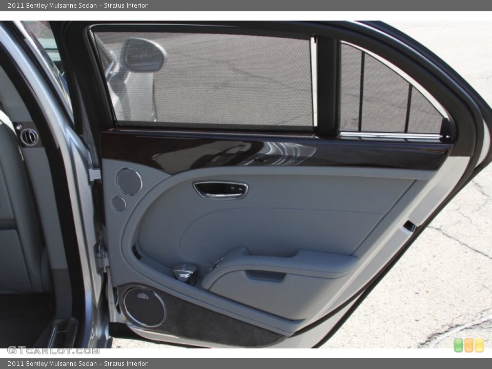 Stratus Interior Door Panel for the 2011 Bentley Mulsanne Sedan #64599225