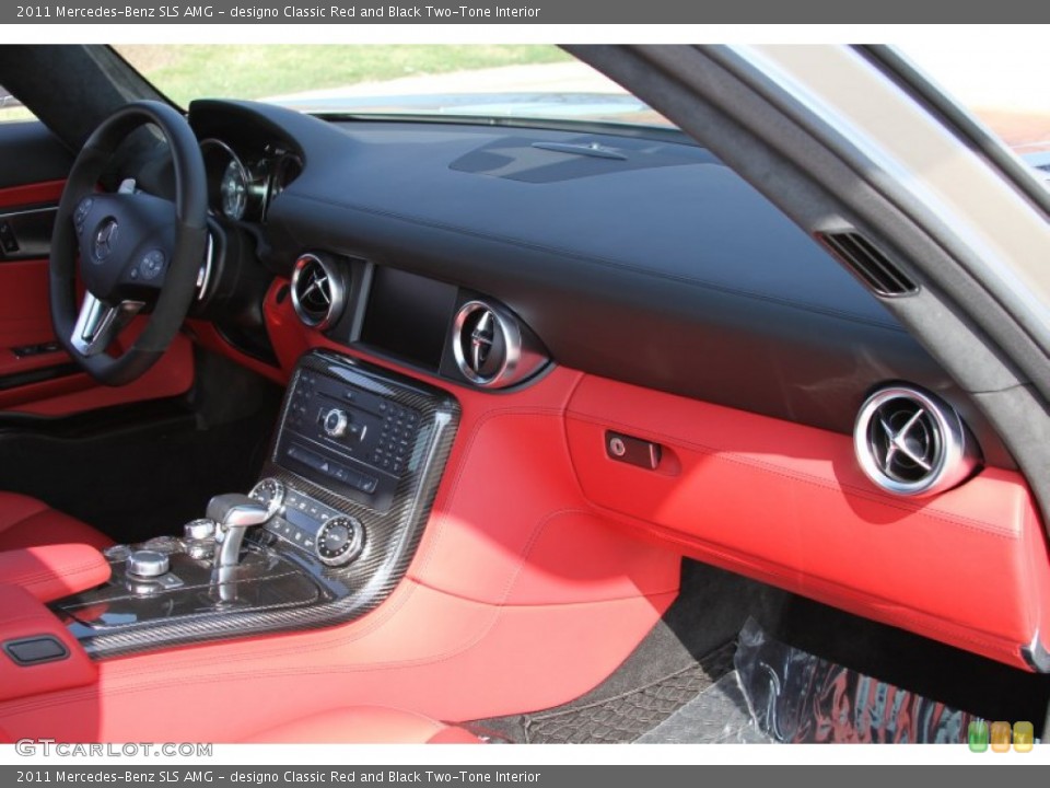 designo Classic Red and Black Two-Tone Interior Dashboard for the 2011 Mercedes-Benz SLS AMG #64601064