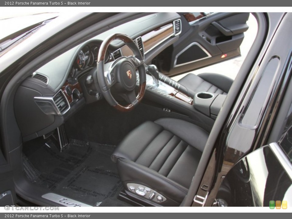 Black Interior Photo for the 2012 Porsche Panamera Turbo S #64603617