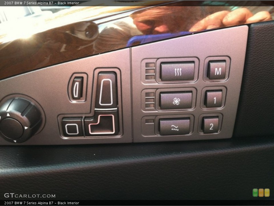 Black Interior Controls for the 2007 BMW 7 Series Alpina B7 #64632316