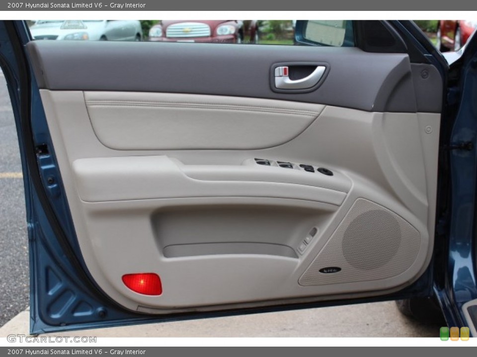 Gray Interior Door Panel for the 2007 Hyundai Sonata Limited V6 #64668092