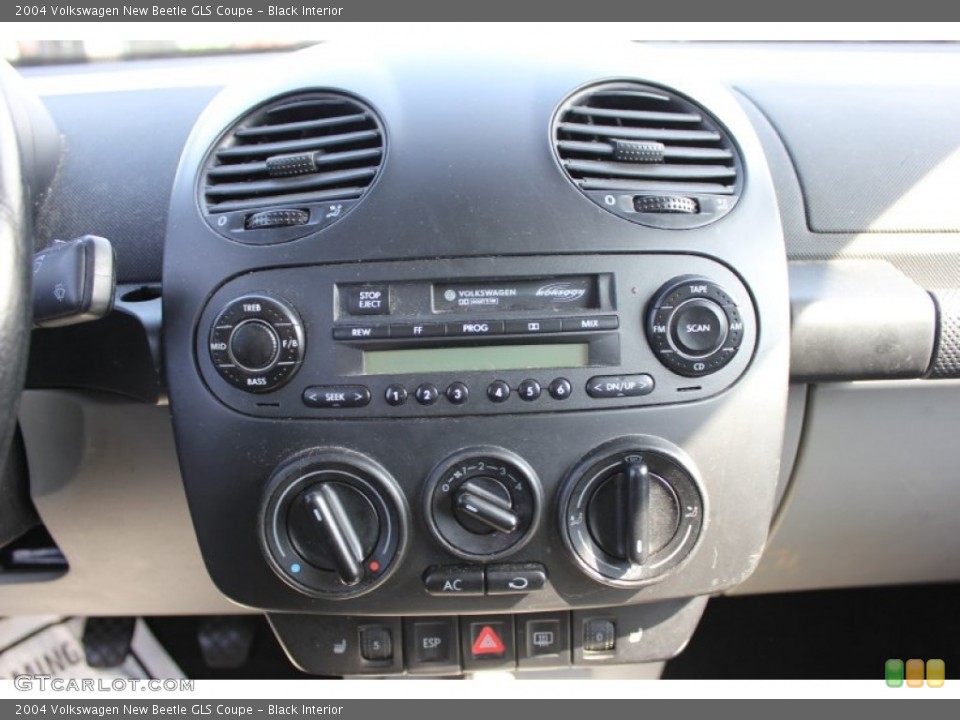 Black Interior Controls for the 2004 Volkswagen New Beetle GLS Coupe #64684706