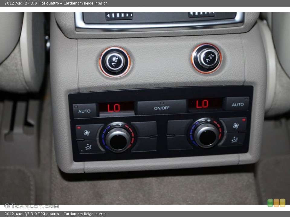 Cardamom Beige Interior Controls for the 2012 Audi Q7 3.0 TFSI quattro #64698009