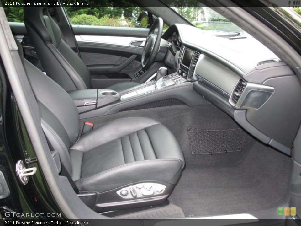 Black Interior Photo for the 2011 Porsche Panamera Turbo #64702167