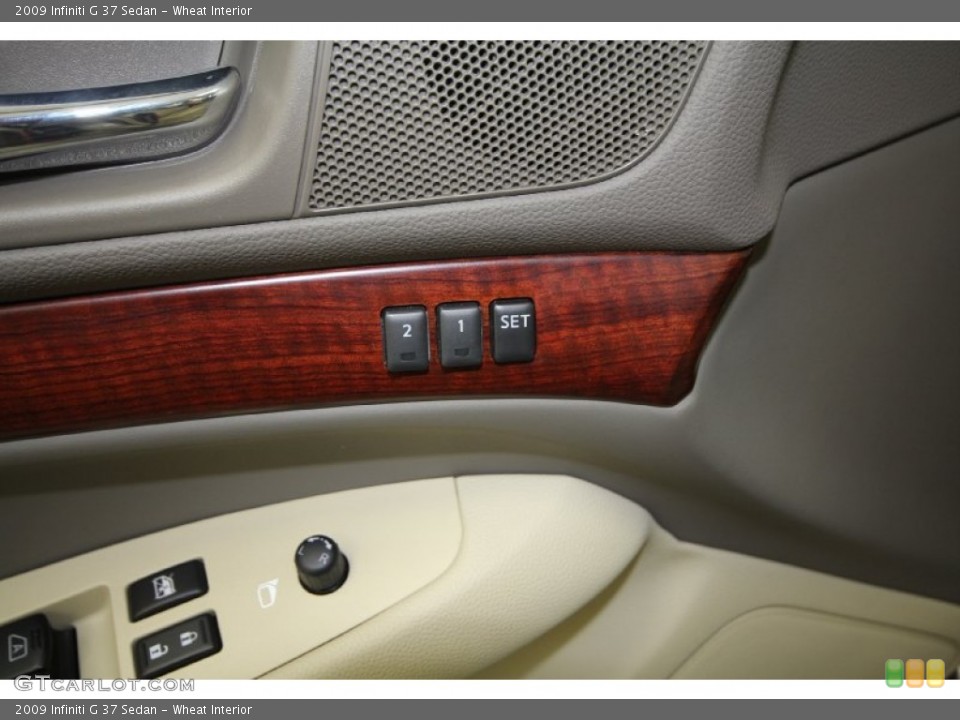 Wheat Interior Controls for the 2009 Infiniti G 37 Sedan #64705665