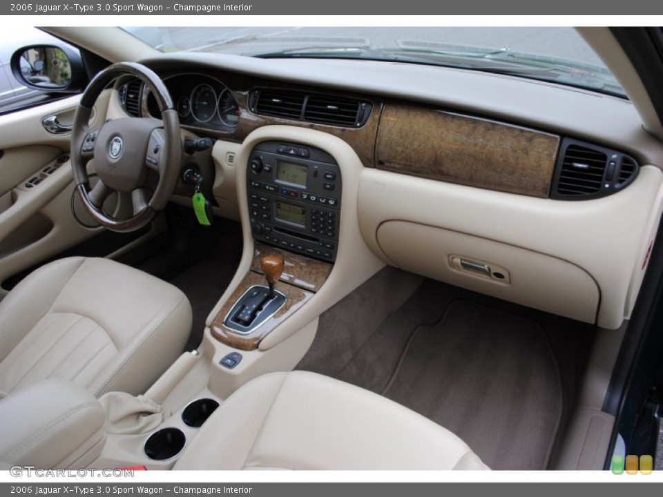 Champagne Interior Photo for the 2006 Jaguar X-Type 3.0 Sport Wagon #64709757