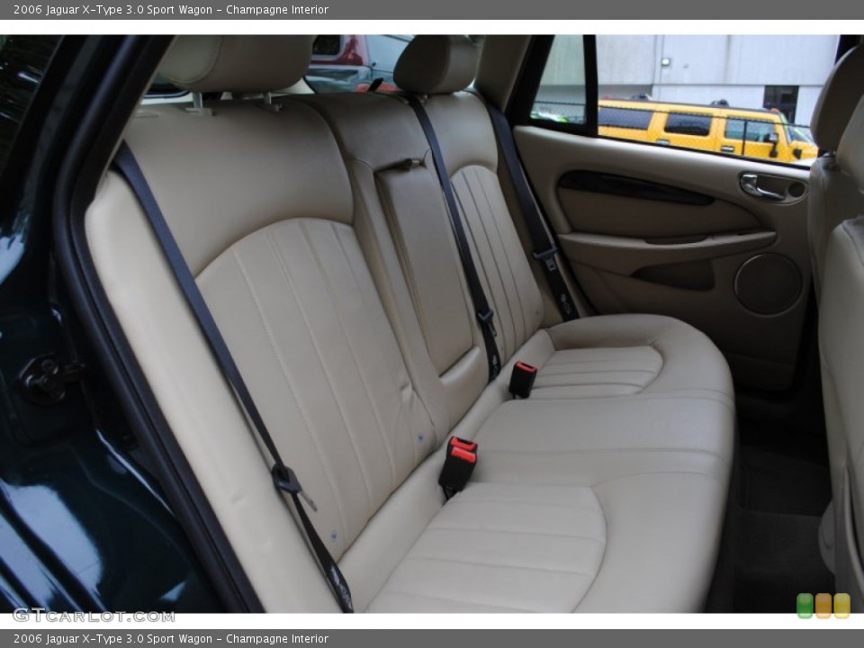 Champagne Interior Photo for the 2006 Jaguar X-Type 3.0 Sport Wagon #64709778