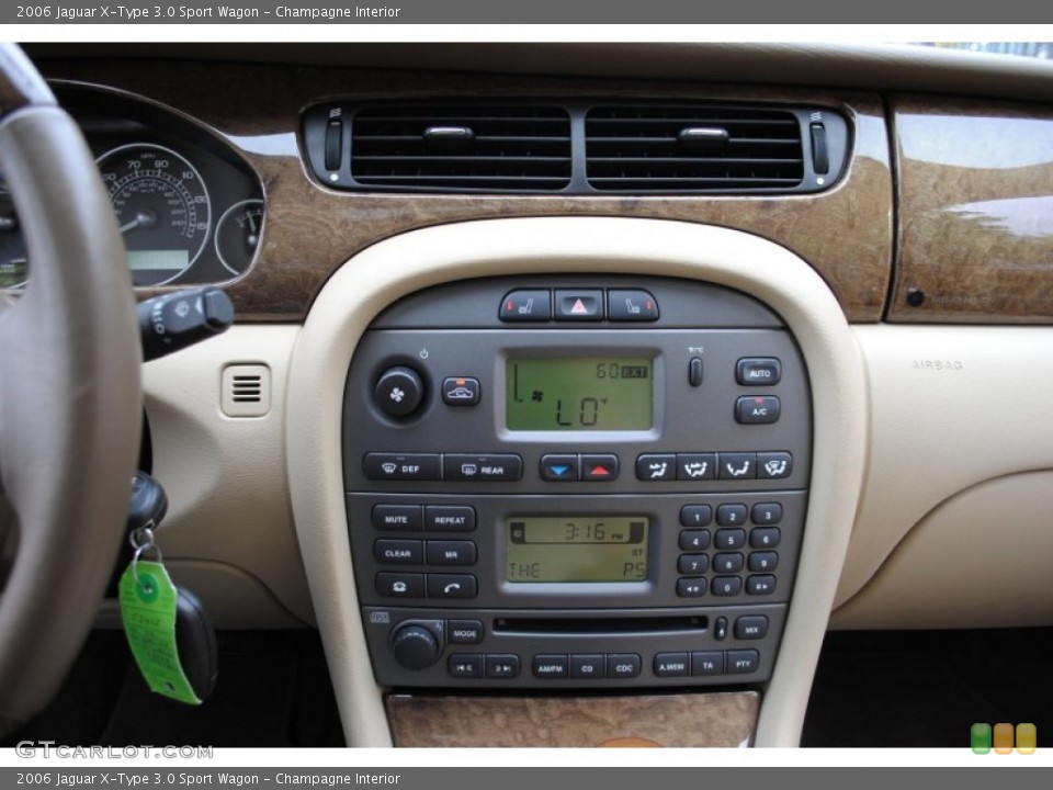 Champagne Interior Controls for the 2006 Jaguar X-Type 3.0 Sport Wagon #64709850