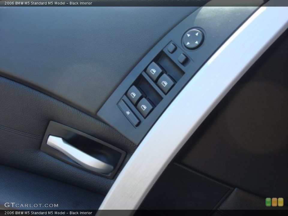 Black Interior Controls for the 2006 BMW M5  #64727349