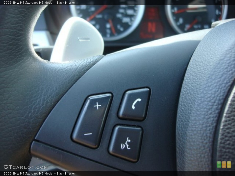 Black Interior Controls for the 2006 BMW M5  #64727431