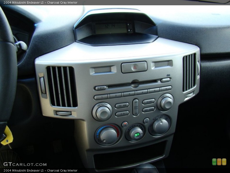 Charcoal Gray Interior Controls for the 2004 Mitsubishi Endeavor LS #64743246