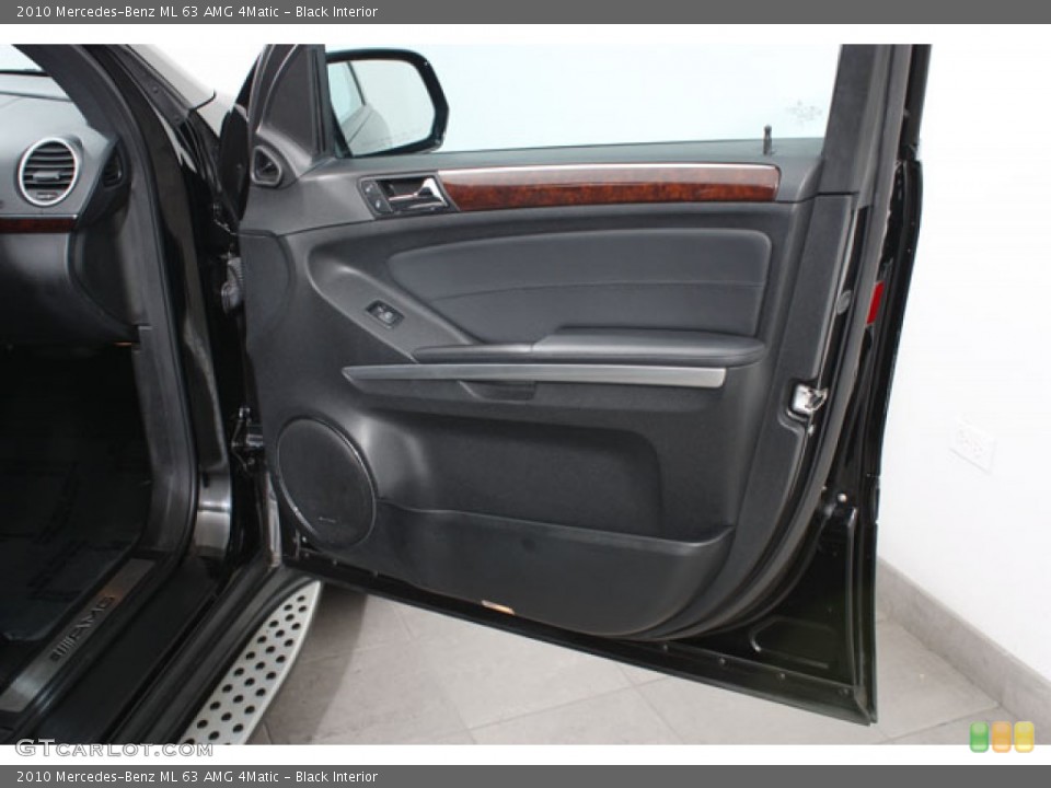 Black Interior Door Panel for the 2010 Mercedes-Benz ML 63 AMG 4Matic #64746765
