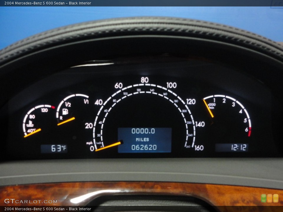 Black Interior Gauges for the 2004 Mercedes-Benz S 600 Sedan #64754040