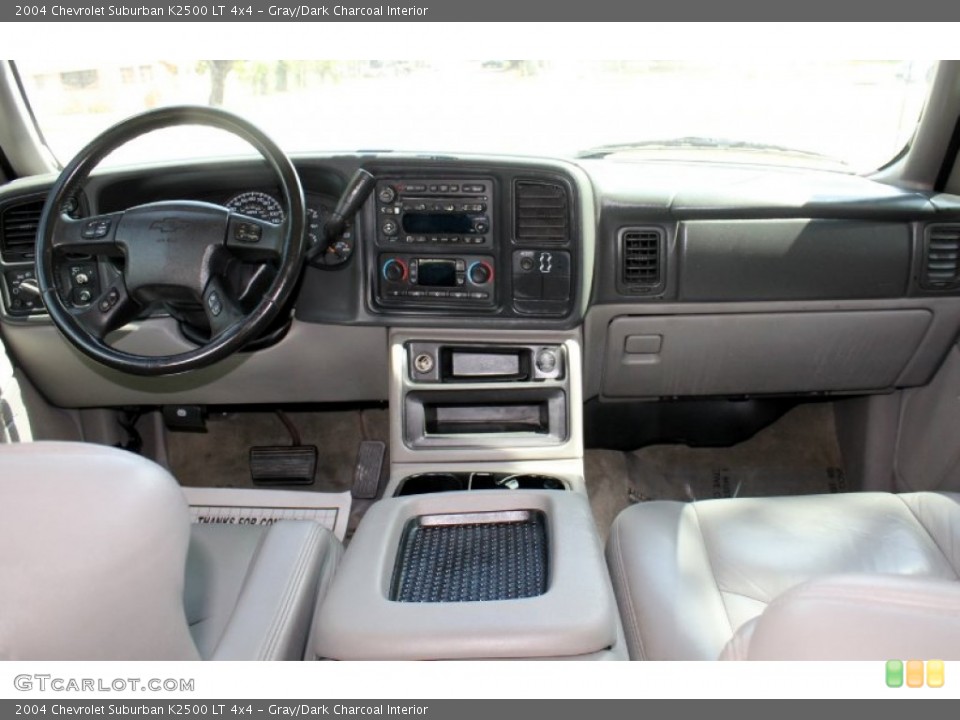 Gray/Dark Charcoal Interior Dashboard for the 2004 Chevrolet Suburban K2500 LT 4x4 #64788822