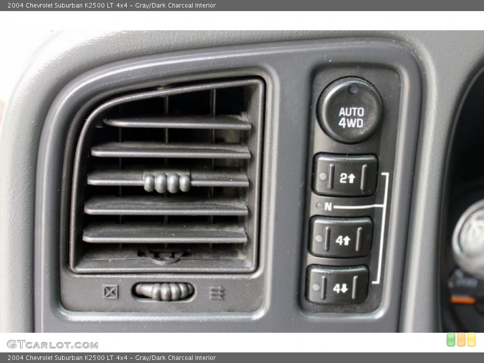 Gray/Dark Charcoal Interior Controls for the 2004 Chevrolet Suburban K2500 LT 4x4 #64788837