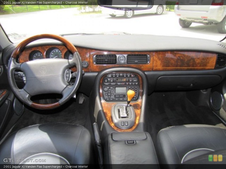 Charcoal Interior Dashboard for the 2001 Jaguar XJ Vanden Plas Supercharged #64792812