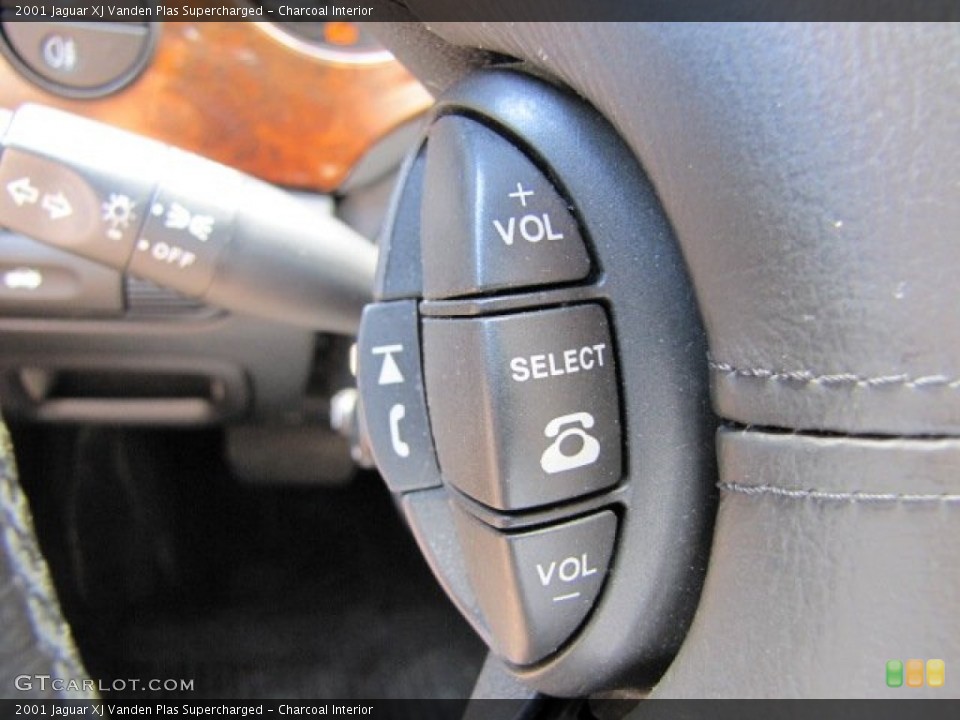 Charcoal Interior Controls for the 2001 Jaguar XJ Vanden Plas Supercharged #64792986