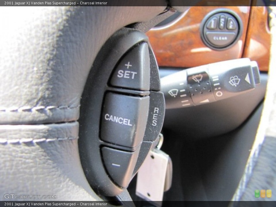Charcoal Interior Controls for the 2001 Jaguar XJ Vanden Plas Supercharged #64792992