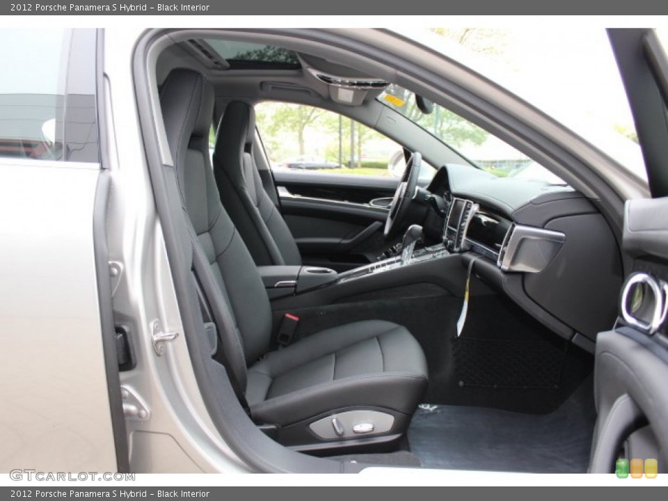 Black Interior Photo for the 2012 Porsche Panamera S Hybrid #64815119