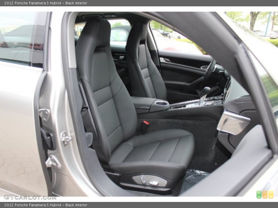 Black Interior Photo for the 2012 Porsche Panamera S Hybrid #64815122