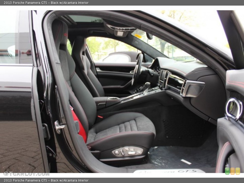 Black w/Alcantara Interior Photo for the 2013 Porsche Panamera GTS #64815224