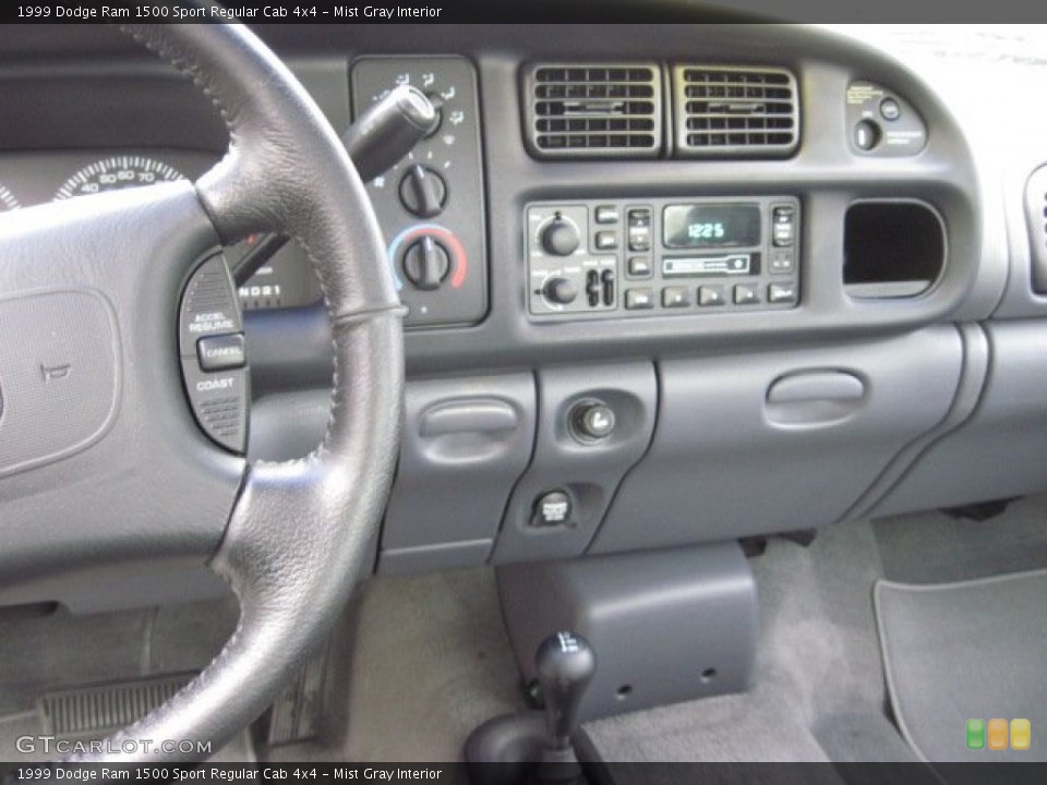 Mist Gray Interior Controls for the 1999 Dodge Ram 1500 Sport Regular Cab 4x4 #64862948