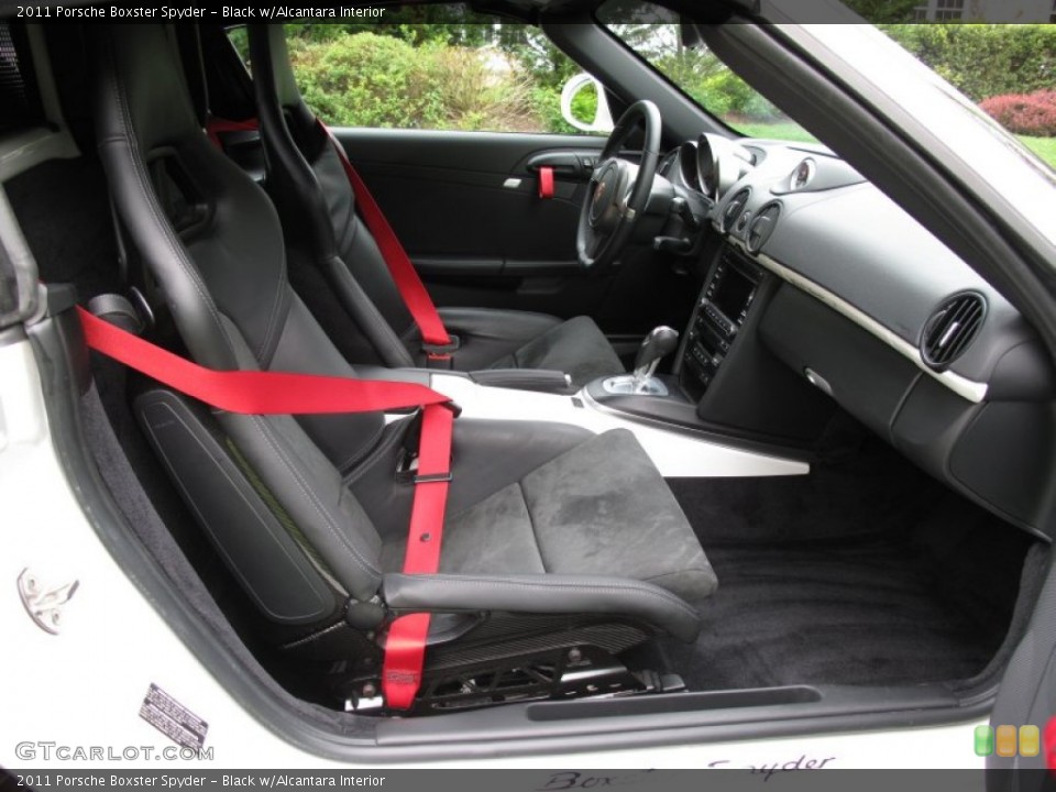 Black w/Alcantara Interior Photo for the 2011 Porsche Boxster Spyder #64898417