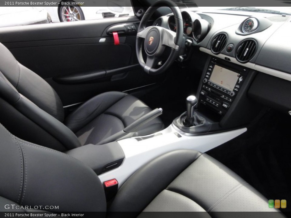 Black Interior Photo for the 2011 Porsche Boxster Spyder #64907950