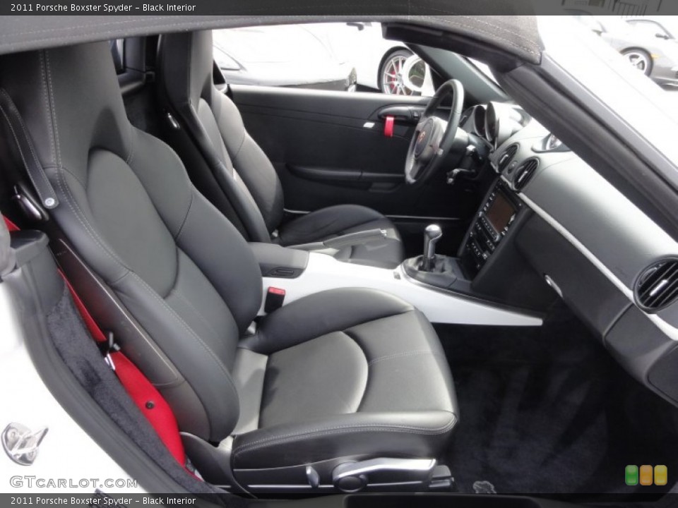 Black Interior Photo for the 2011 Porsche Boxster Spyder #64907959