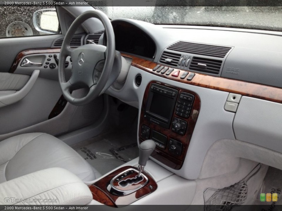 Ash Interior Dashboard for the 2000 Mercedes-Benz S 500 Sedan #64911647