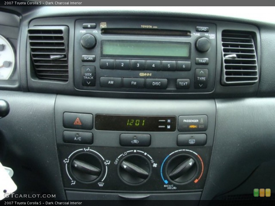 Dark Charcoal Interior Controls for the 2007 Toyota Corolla S #64929238