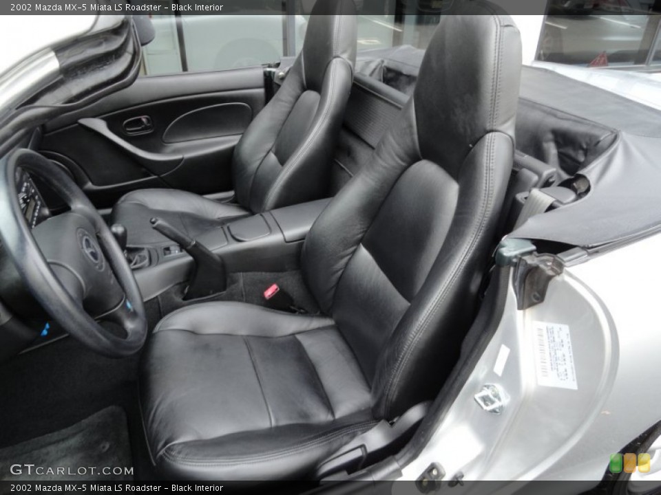 Black 2002 Mazda MX-5 Miata Interiors
