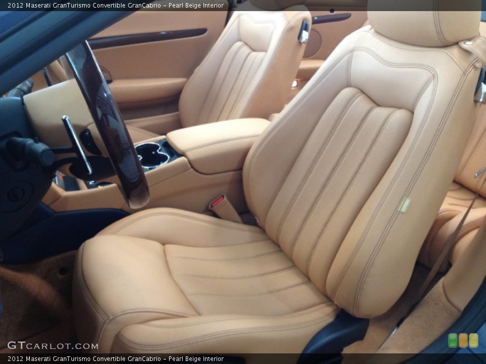Pearl Beige Interior Photo for the 2012 Maserati GranTurismo Convertible GranCabrio #65079332