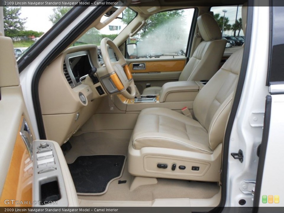 Camel Interior Photo for the 2009 Lincoln Navigator  #65093732