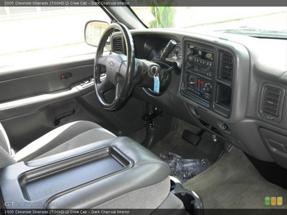 Dark Charcoal Interior Dashboard for the 2005 Chevrolet Silverado 2500HD LS Crew Cab #65097096