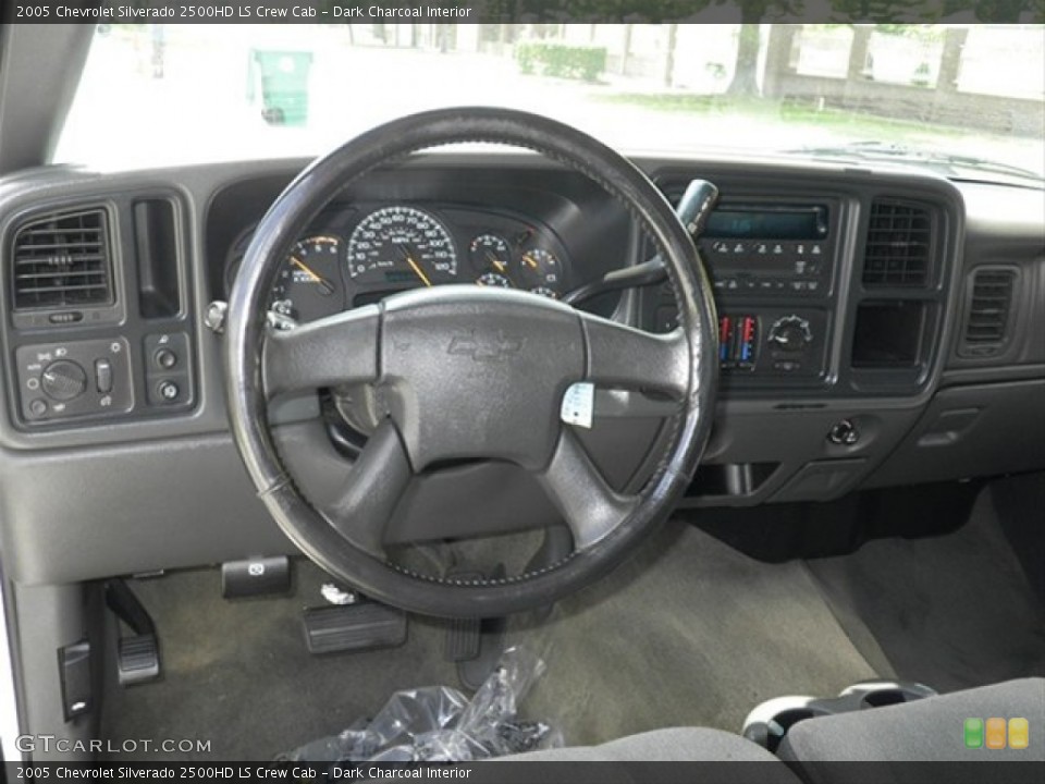 Dark Charcoal Interior Dashboard for the 2005 Chevrolet Silverado 2500HD LS Crew Cab #65097177