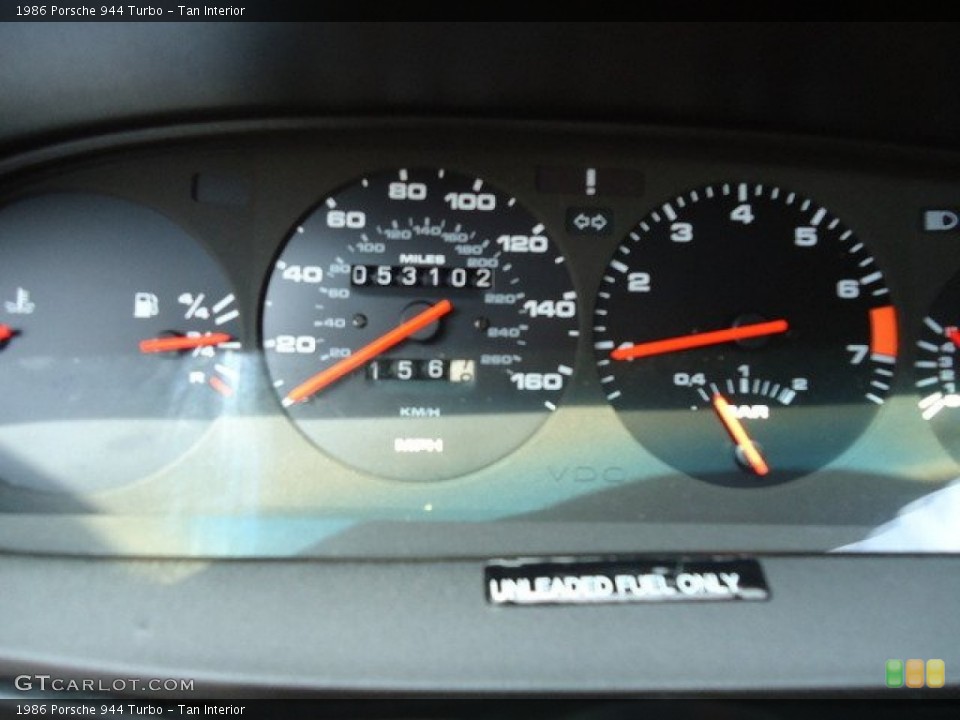 Tan Interior Gauges for the 1986 Porsche 944 Turbo #65151390