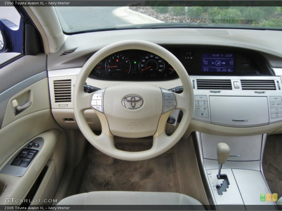 Ivory Interior Dashboard for the 2006 Toyota Avalon XL #65156901