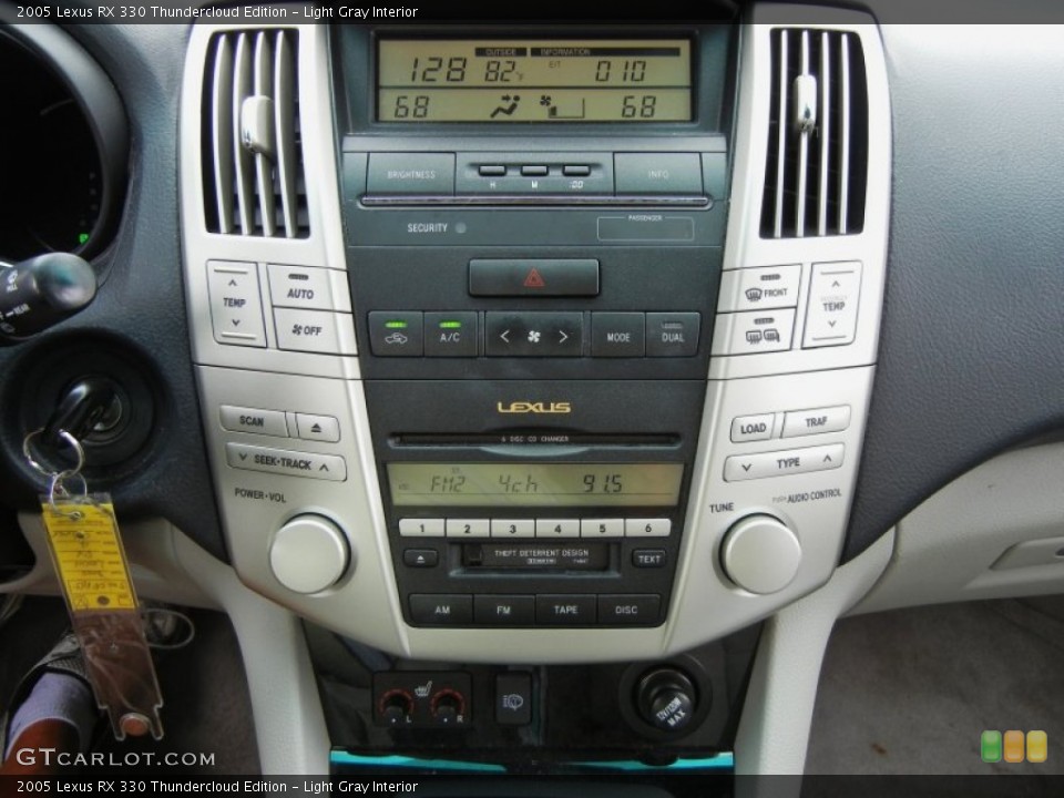 Light Gray Interior Controls for the 2005 Lexus RX 330 Thundercloud Edition #65157474