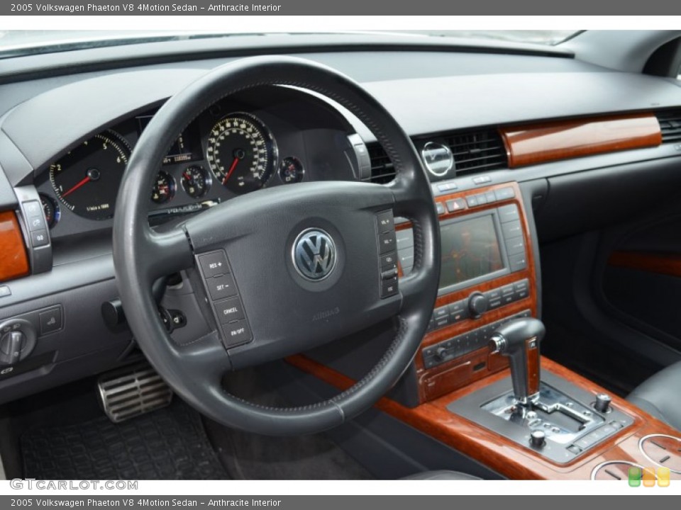 Anthracite Interior Dashboard for the 2005 Volkswagen Phaeton V8 4Motion Sedan #65177685