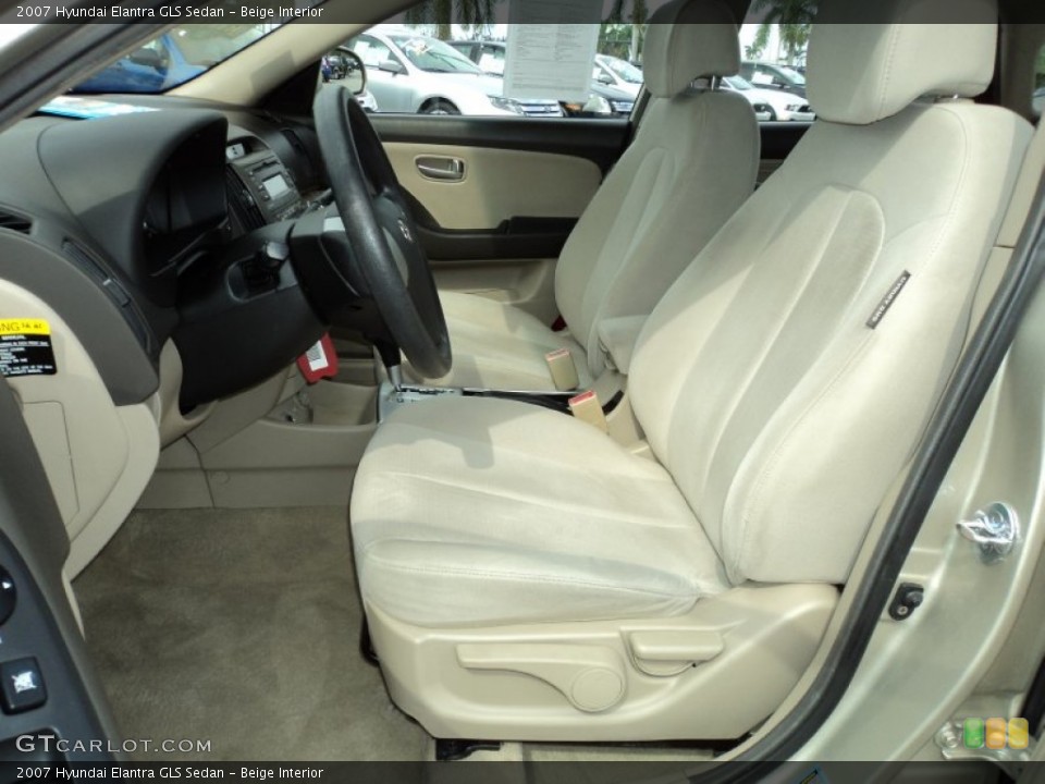 Beige Interior Photo for the 2007 Hyundai Elantra GLS Sedan #65187571