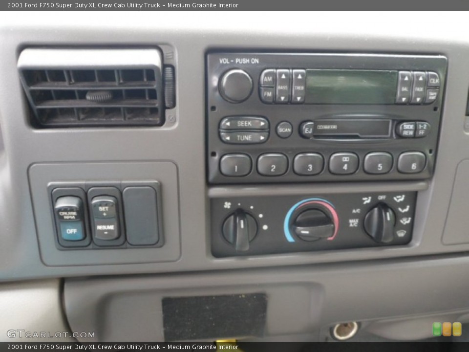Medium Graphite Interior Controls for the 2001 Ford F750 Super Duty XL Crew Cab Utility Truck #65220019
